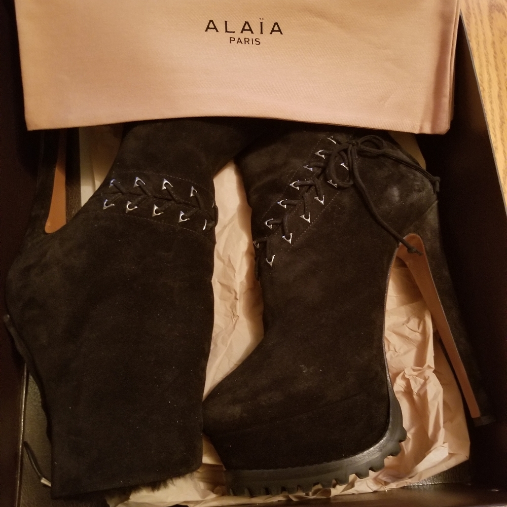 ALAIA SHEARLING BOOTIES